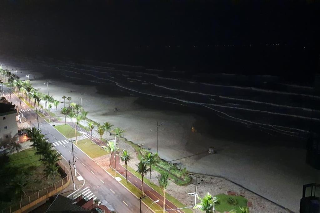 Apartamento Frente Para O Mar 6 Pessoas Com Estacionamento Praia Grande  Exterior photo